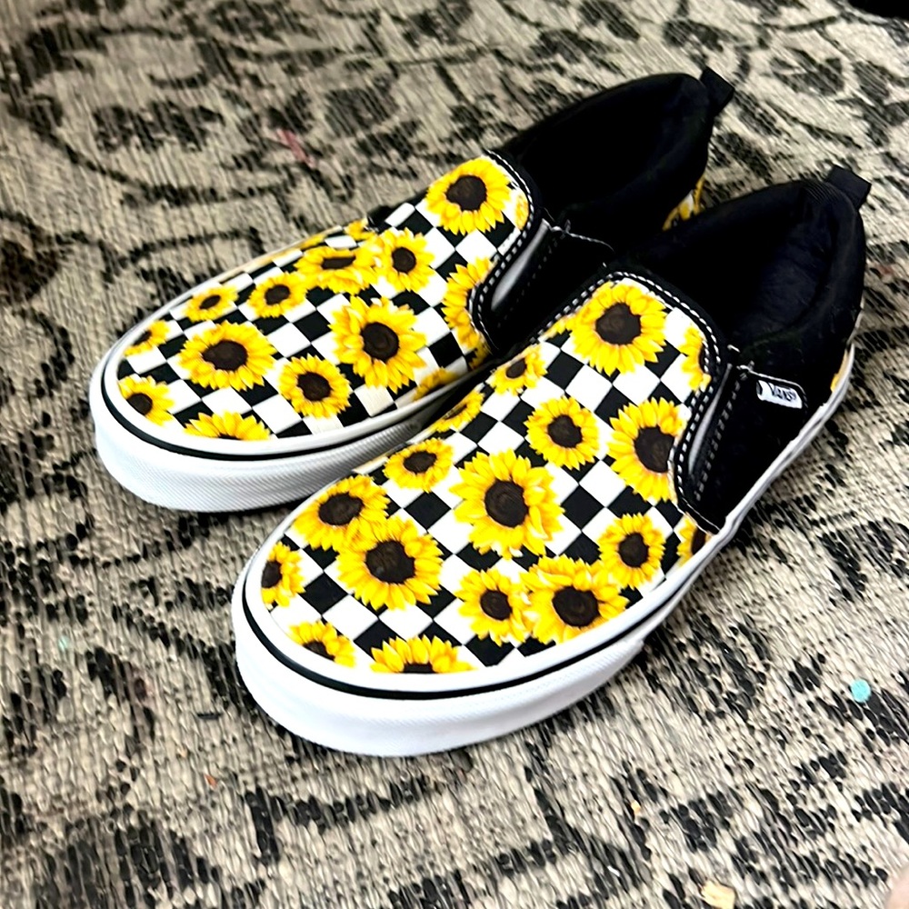 women’s sunflower vans